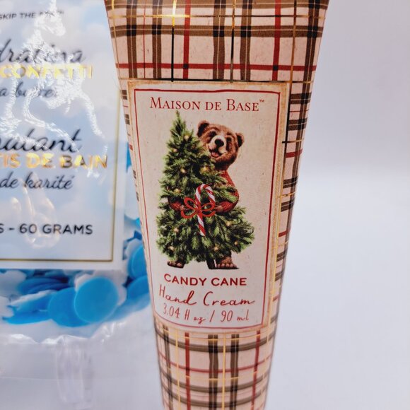Holiday Bath Bundle Christmas Snowflake Bath Confetti & Candy Cane Hand Cream - Picture 2 of 7